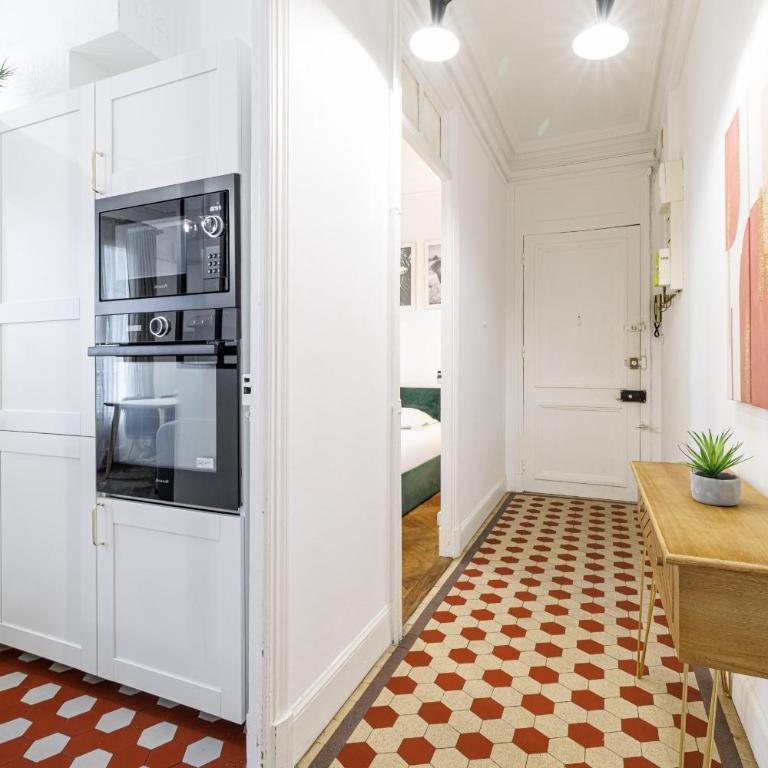Large 2 Bdr City Center close to Train Station - Appartement 2 Chambres - 14