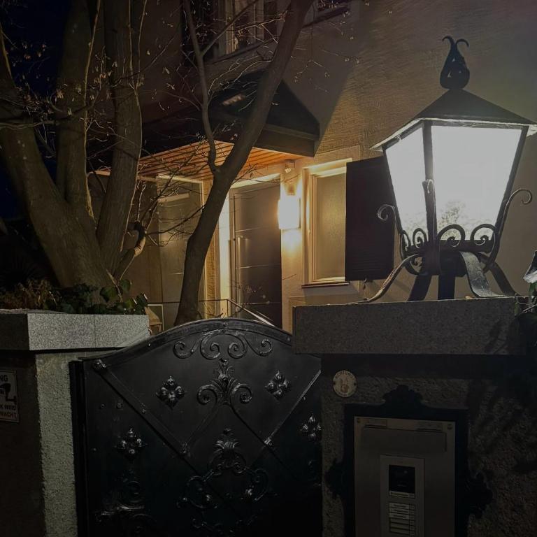 70qm 3-Zimmer Apartment am Tauernradweg in Hallein bei Salzburg, nahe Berchtesgaden, Roßfeld, Kehlsteinhaus, Obersalzberg, Watzmann, Schönau am Königsee, Fuschlsee, Schloss Hellbrunn, Burg Hohen Salzburg, Burg Hohen Werfen # Accommodation OC45, Chalet MH - Apartment mit 2 Schlafzimmern - 25