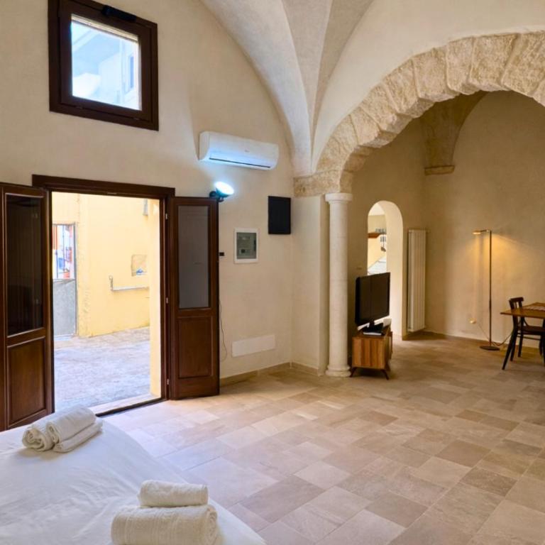 Dimora Louise by Symphonya Luxury Holiday Rentals - One-Bedroom Apartment - 12