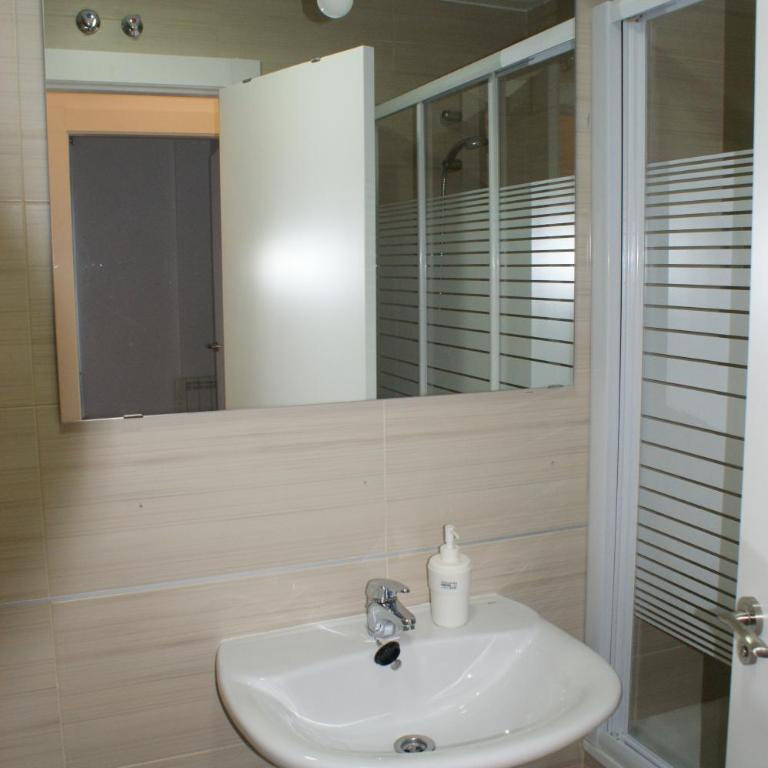 Apartamento espacioso frente al Palacio de Congresos - AA - Apartamento de 2 dormitorios - 14