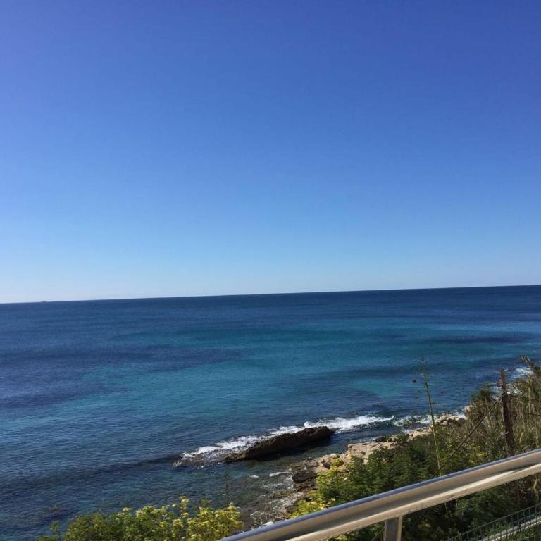 Moraira Sea front, first line, Air Conditioning, heating, First floor, 2 habs 4beds - Apartment with Sea View - 4