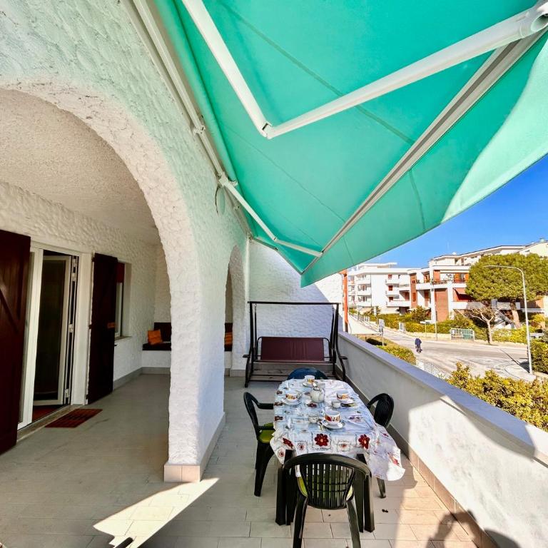 quadrilo FABIOLA CON TERRAZZO, ARIA CONDIZIONATA E VICINO AL MARE - Three-Bedroom Superior Apartment - 12