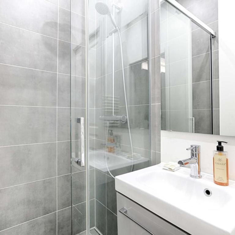 2BR Montmartre Chapelle Apartment - Appartement 1 Chambre - 10