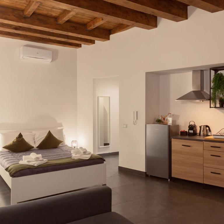 Palermo Inn Studios - Junior Suite con Balcone - 4