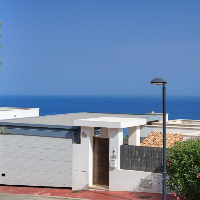 Amazing modern villa with spectacular seaviews close to Benalmadena Pueblo - Villa - 4