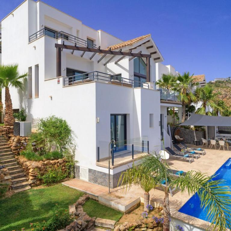 Amazing modern villa with spectacular seaviews close to Benalmadena Pueblo - Villa - 5