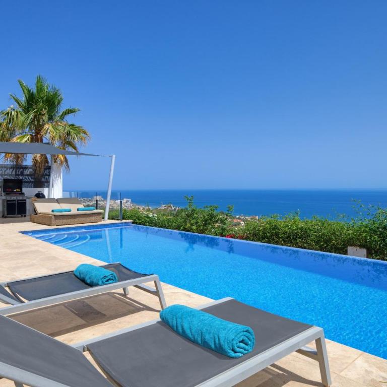 Amazing modern villa with spectacular seaviews close to Benalmadena Pueblo - Villa - 7