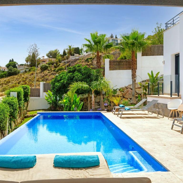 Amazing modern villa with spectacular seaviews close to Benalmadena Pueblo - Villa - 9