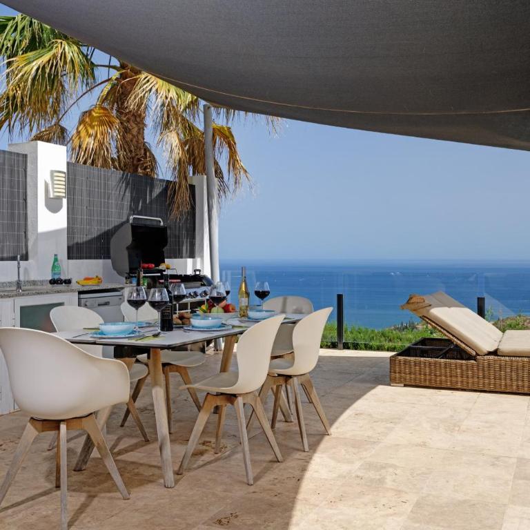 Amazing modern villa with spectacular seaviews close to Benalmadena Pueblo - Villa - 10