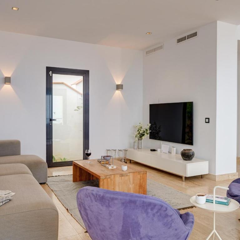Amazing modern villa with spectacular seaviews close to Benalmadena Pueblo - Villa - 19