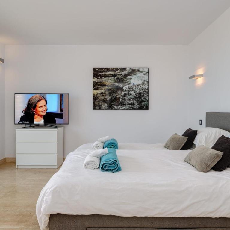 Amazing modern villa with spectacular seaviews close to Benalmadena Pueblo - Villa - 22