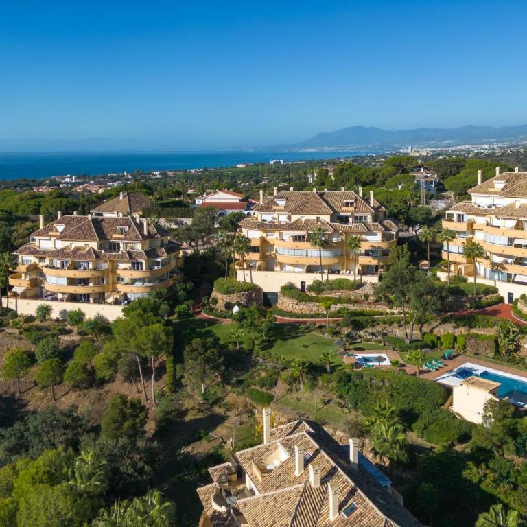 Beautiful 2 bedroms apartment located in Elviria Hills - Apartment - 23