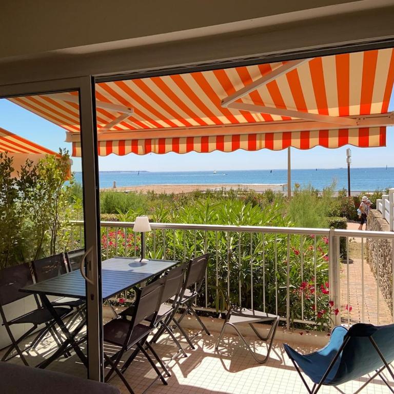 Superbe T2cabine vue mer accès direct plage Benoît - Two-Bedroom Apartment - 36