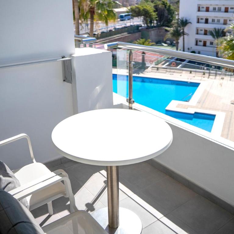 Coral Ocean View - Adults Only - Suite Junior con vistas a la piscina (2 adultos) - 2