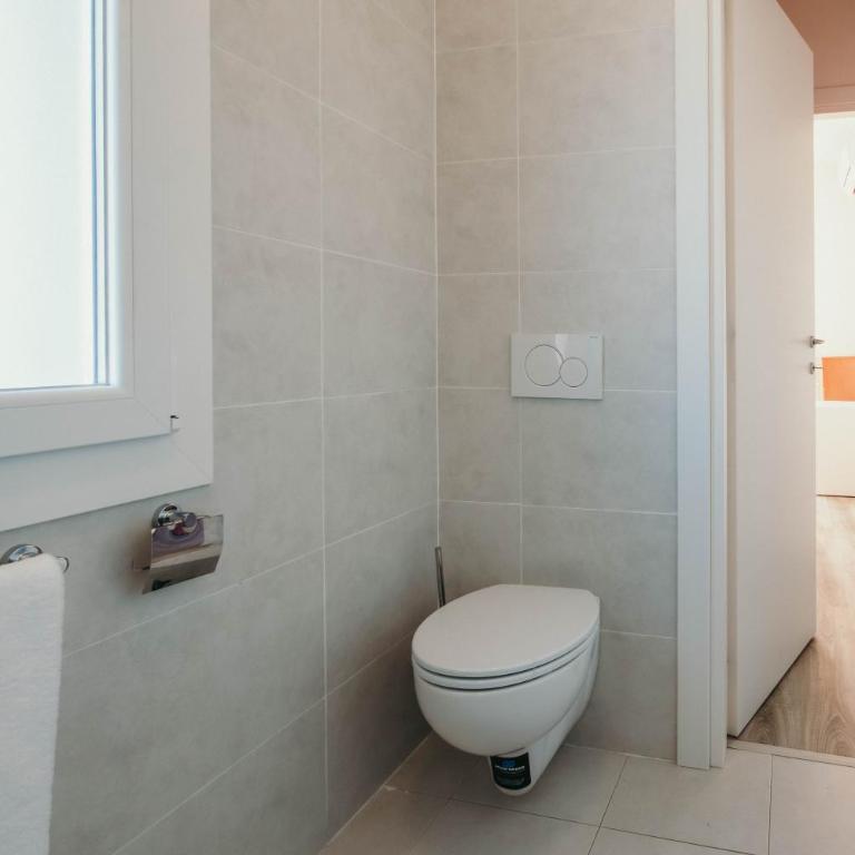 AL 13 - Lakeside Leisure & Business - Appartamento con 1 Camera da Letto e Balcone - 3