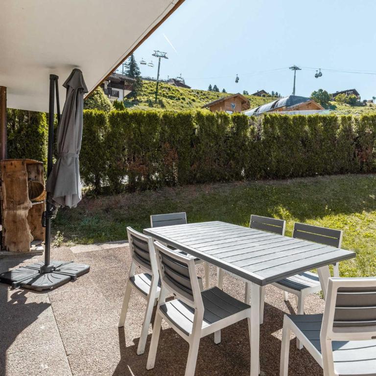 Appart 3★, 6 pers, terr. sud, centre La Clusaz, à 50m pistes, animaux admis - FR-1-304-190 - Appartement (6 Adultes) - 12