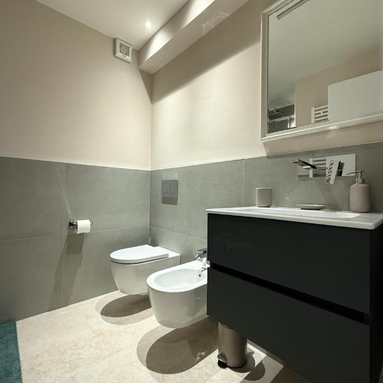 Loft 83 - Three-Bedroom Apartment - 41