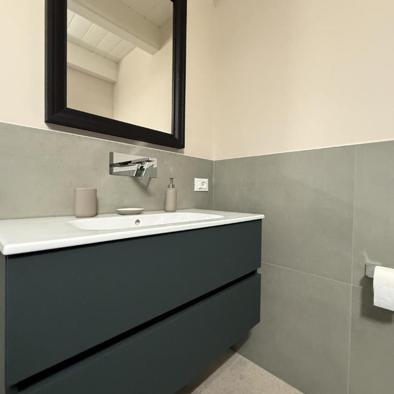 Loft 83 - Three-Bedroom Apartment - 7