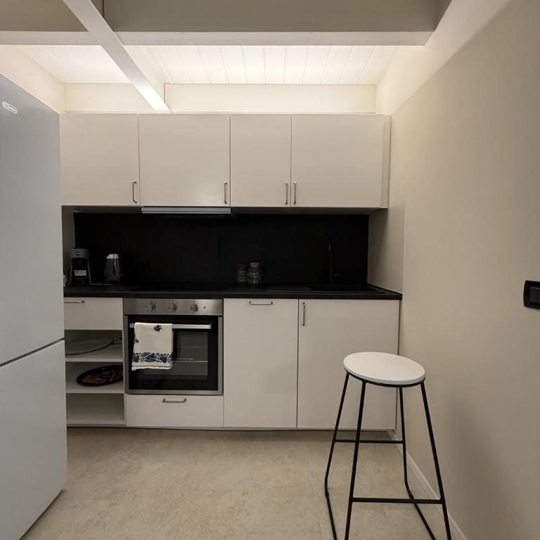 Loft 83 - Three-Bedroom Apartment - 16