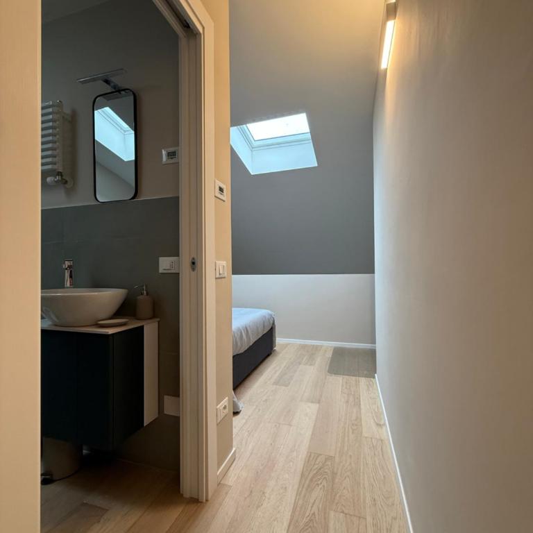 Loft 83 - Three-Bedroom Apartment - 23