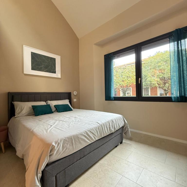 Loft 83 - Three-Bedroom Apartment - 1