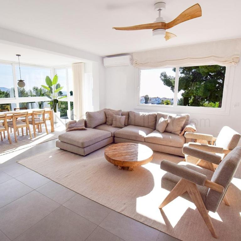 Villa Alegria, Frigiliana Luxury Villa with easy access, private pool and parking HansOnHoliday Rentals - Villa - 1