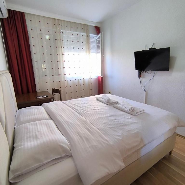 Central Station Apartment Podgorica - One-Bedroom Apartment - 9