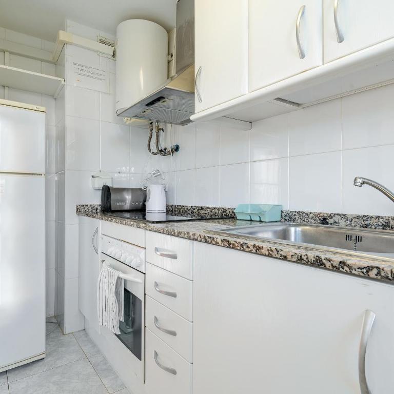 Hauzify I Apartaments Blue Riviera 2-4 - Apartamento de 2 dormitorios - 10