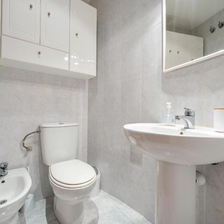 Hauzify I Apartaments Blue Riviera 2-4 - Apartamento de 2 dormitorios - 17