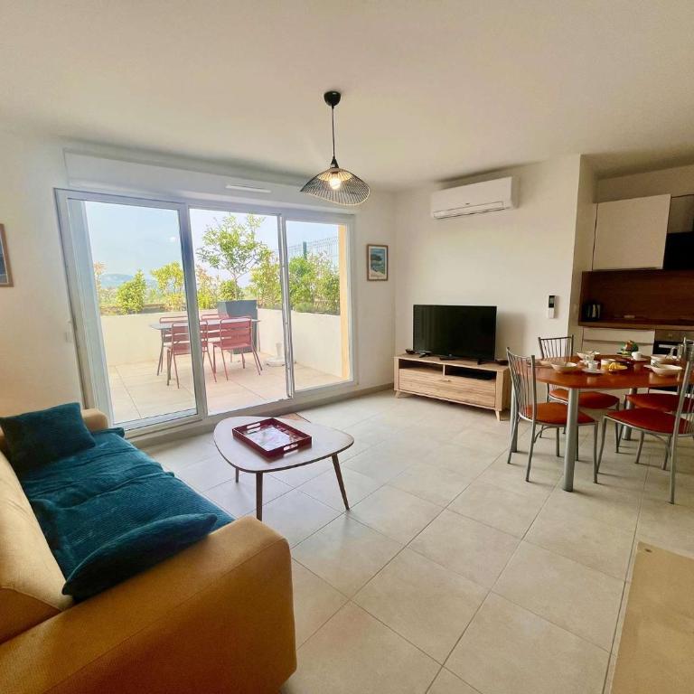 CO020-A43 Appart 2 pièces - 4 personnes - COGOLIN - Appartement 1 Chambre - 4