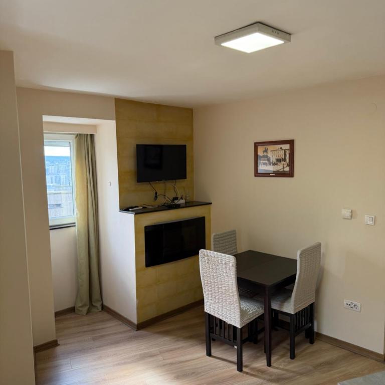 Knez Mihailova street in Belgrade - One-Bedroom Apartment - 12