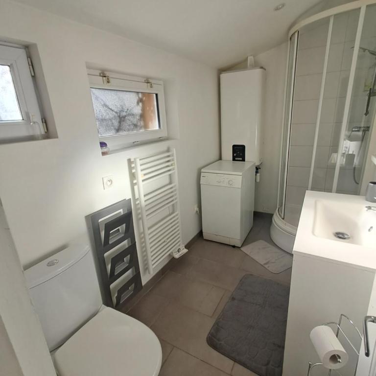 P'tite maison atypique avec terrasse - Casa con 1 Camera da Letto - 6