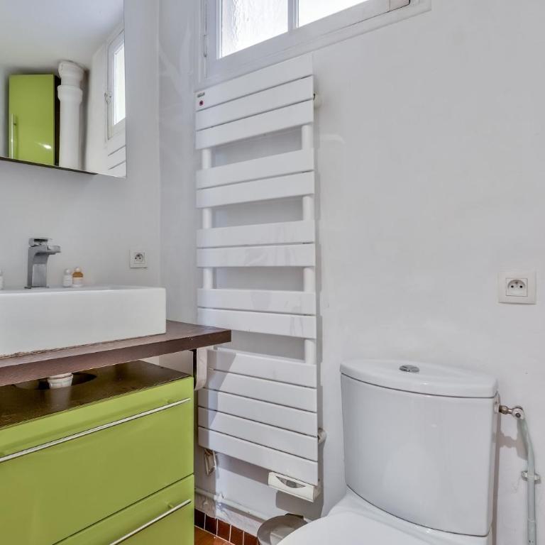 Charming Parisian Retreat in the Heart of the City - Appartement - 13