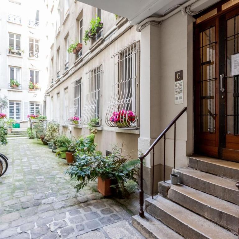 Charming Parisian Retreat in the Heart of the City - Appartement - 19