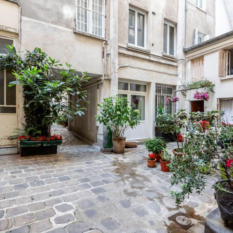 Charming Parisian Retreat in the Heart of the City - Appartement - 20
