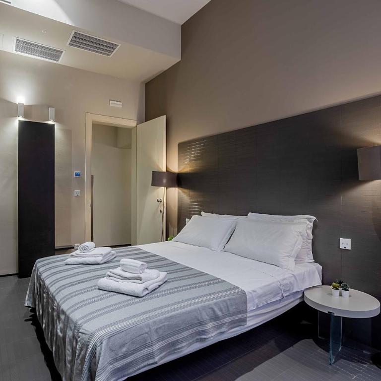 Salina Luxury Suites - Camera Matrimoniale con Bagno Privato - 7