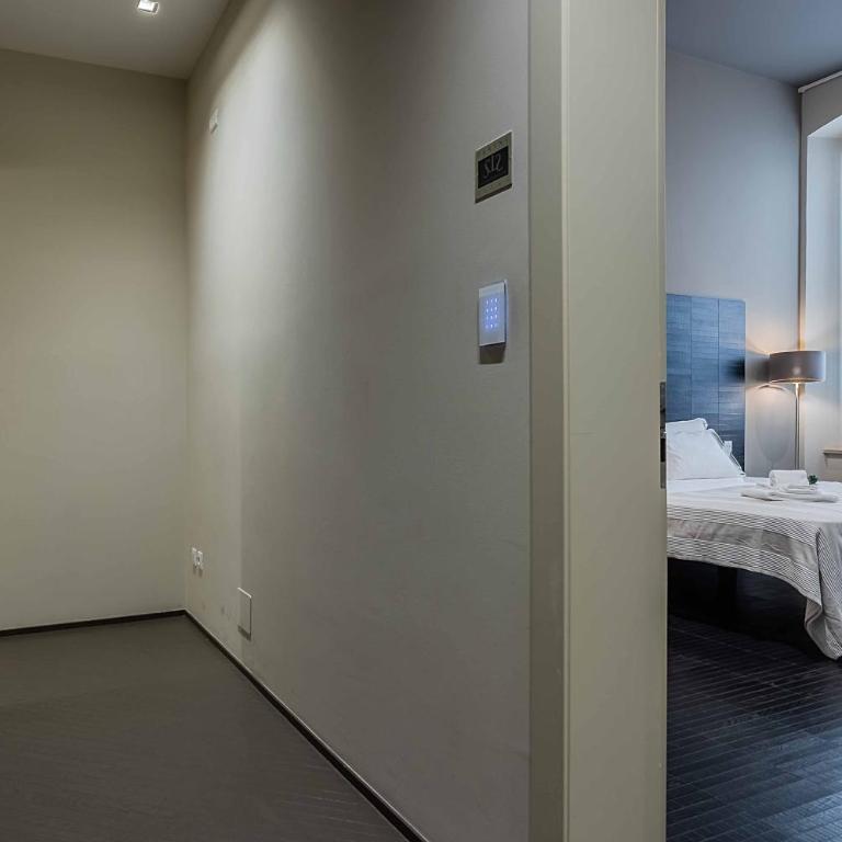 Salina Luxury Suites - Camera Matrimoniale - 7