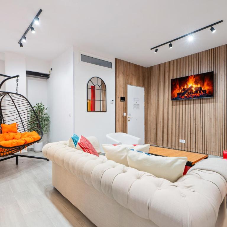 Ciudad Lineal Modern Apartment - 3 Bdrms-2 bath - Three-Bedroom Apartment - 5