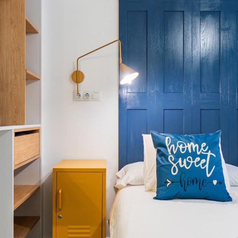 Ciudad Lineal Modern Apartment - 3 Bdrms-2 bath - Three-Bedroom Apartment - 35