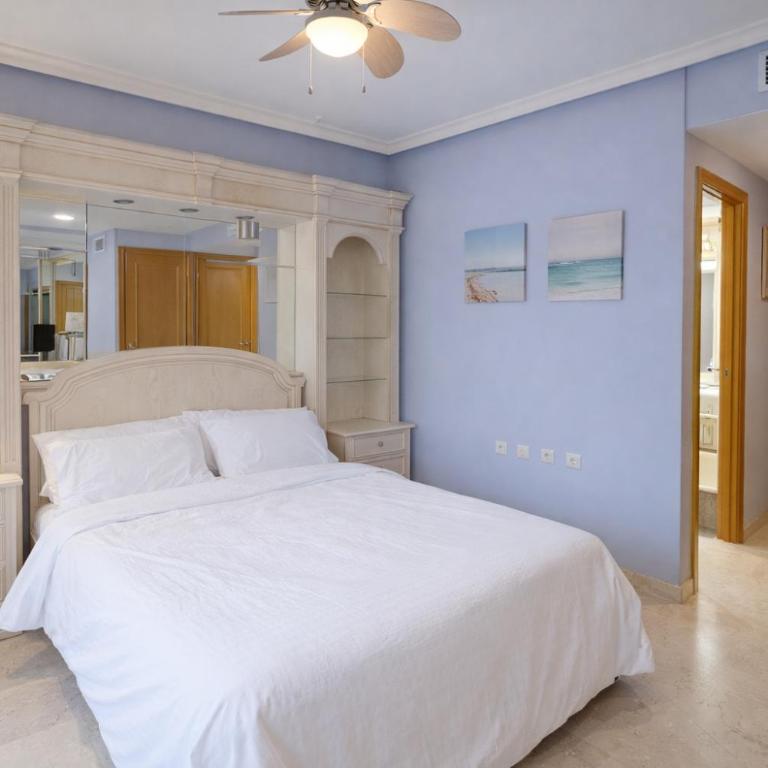 Spacious 3BR with pool, parking near beach - Apartamento de 3 dormitorios - 5