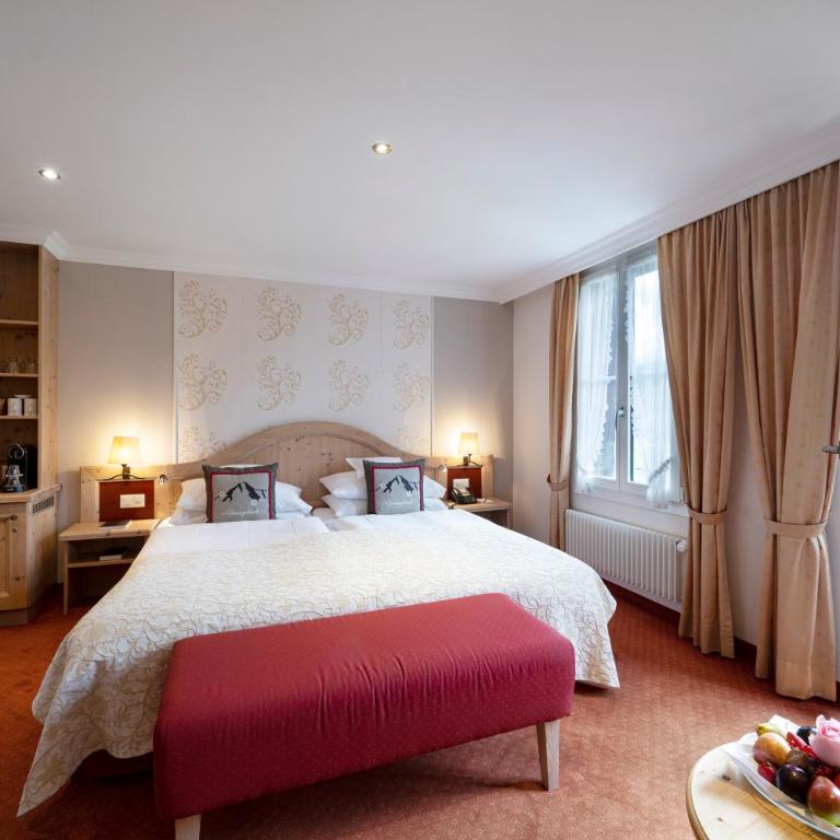 Romantik Hotel Schweizerhof - Superior Doppelzimmer mit Blick auf den Eiger - 3