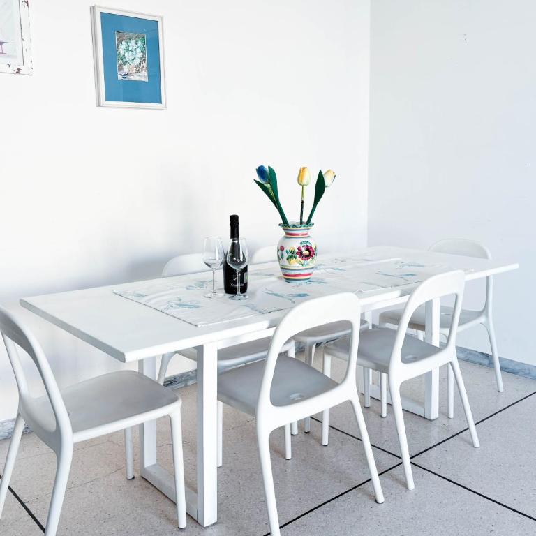 VILLA TERESA fronte mare - Appartamento con 2 Camere da Letto e Vista Mare - 2