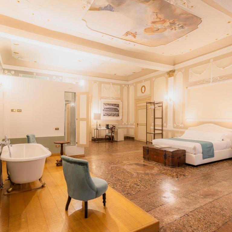 Residenza Palazzo Negri - Junior Suite con Balcone e Vasca - 4