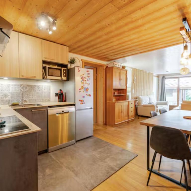 Chalet Cyclamens, 65m2 plein centre - Jardin, WIFI & parking! - Apartment - 14
