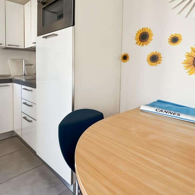 Modern 2 Bd Next To Rue Dantibes - Apartamento - 10