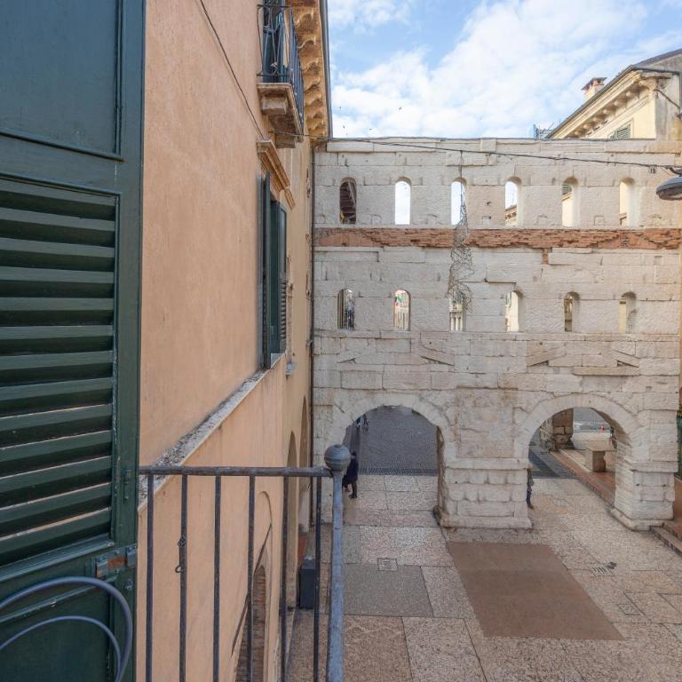 Residenza Palazzo Negri - Junior Suite con Balcone e Vasca - 22