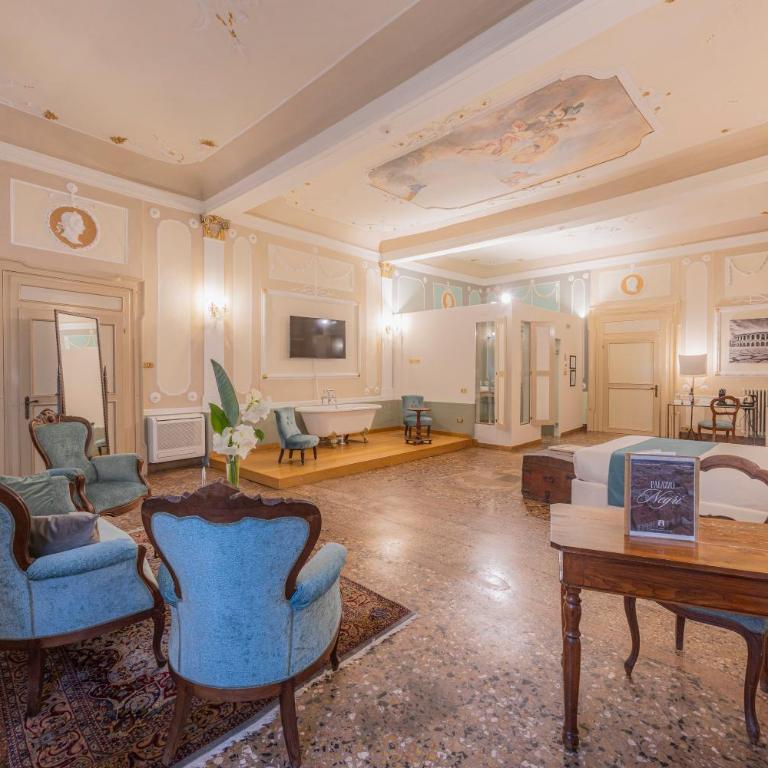 Residenza Palazzo Negri - Junior Suite con Balcone e Vasca - 6