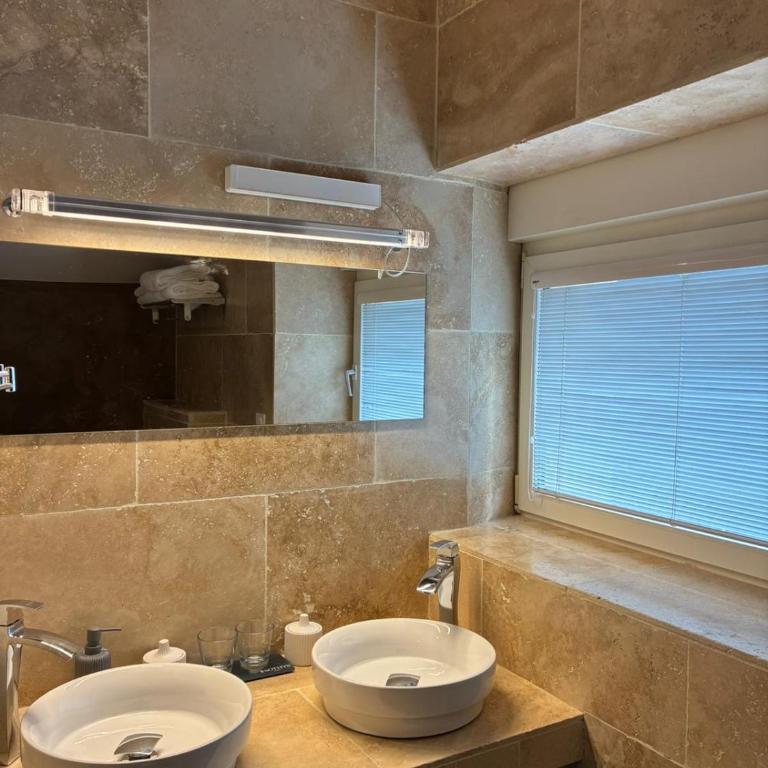 Hôtel et SPA des sources du gros noyer - Deluxe Doppel-/Zweibettzimmer - 11