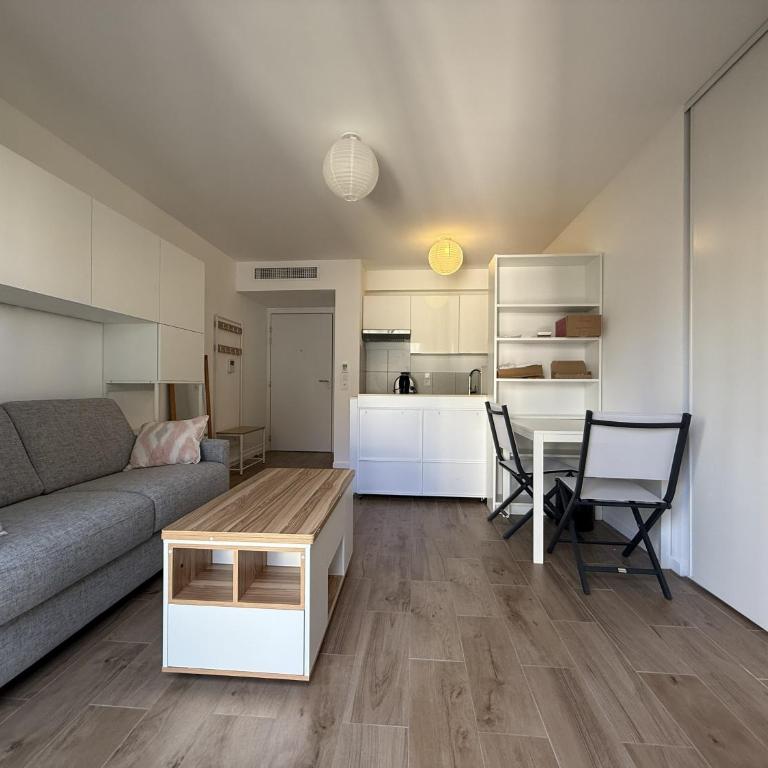 Villa Alexandra, Juan std avec Clim, parking - One-Bedroom Apartment - 7