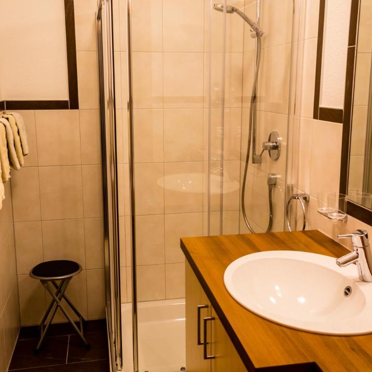 Ferienwohnung Abraham - Apartment mit 2 Schlafzimmern und Terrasse - 9